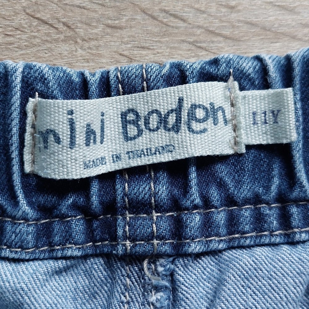 2013 nwot/ln Mini Boden denim shorts size 11 - Picture 5 of 11